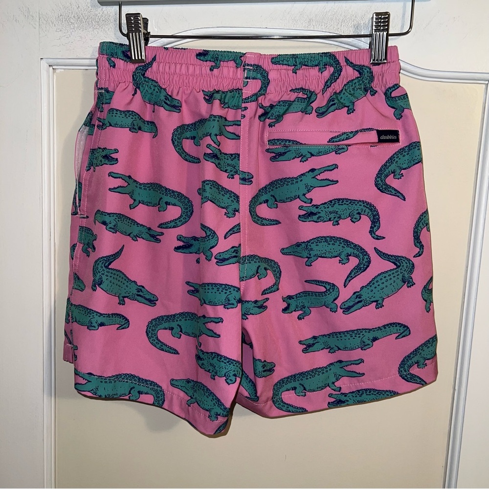 Chubbies Pink Alligator Swim Trunks 5.5 Inch Inseam - Picture 3 of 8